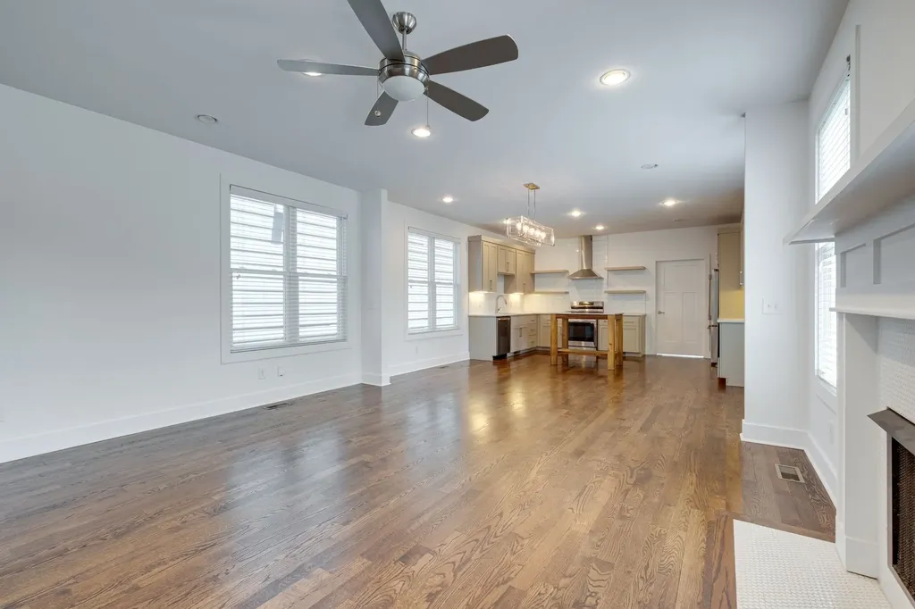 2022B 10th Ave, S Nashville TN 37204