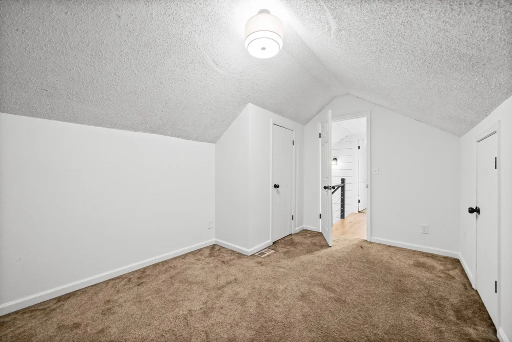 2031/2 Maple Hill Road Lebanon TN 37087