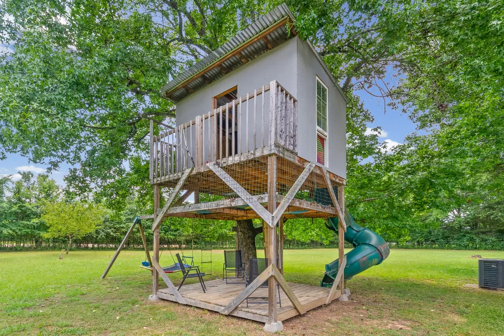 2031/2 Maple Hill Road Lebanon TN 37087