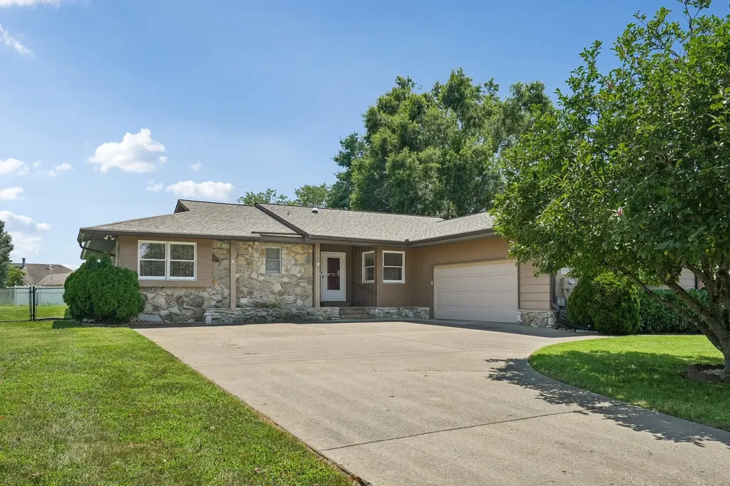 119 Stonehouse Drive Gallatin TN 37066