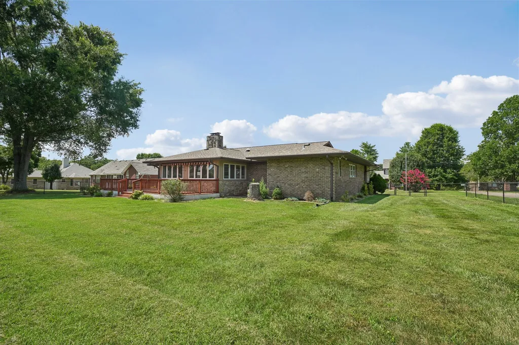 119 Stonehouse Drive Gallatin TN 37066