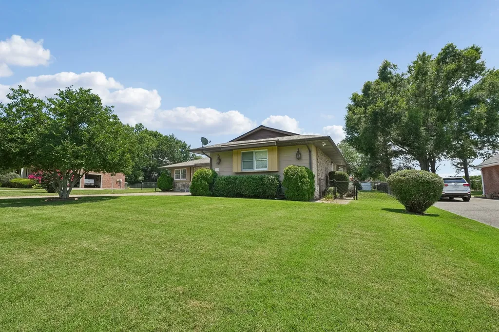 119 Stonehouse Drive Gallatin TN 37066