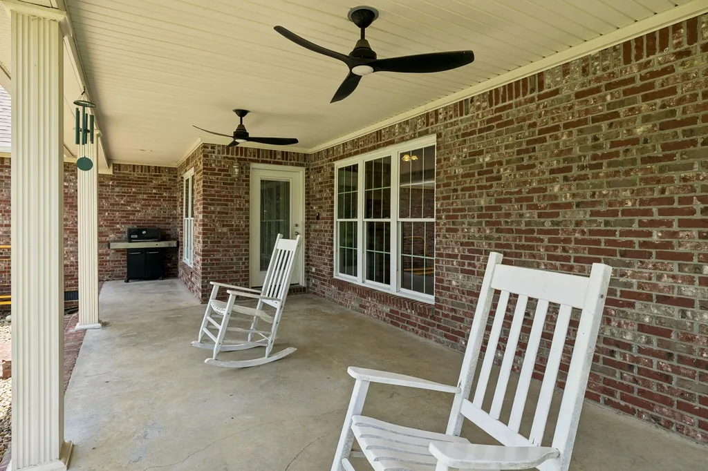 1013 The Long Run Columbia TN 38401