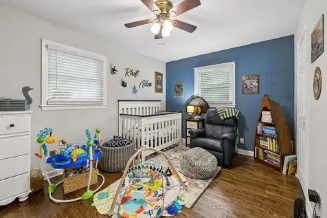 1037 Highway 100 Centerville TN 37033