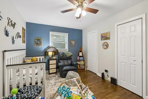 1037 Highway 100 Centerville TN 37033