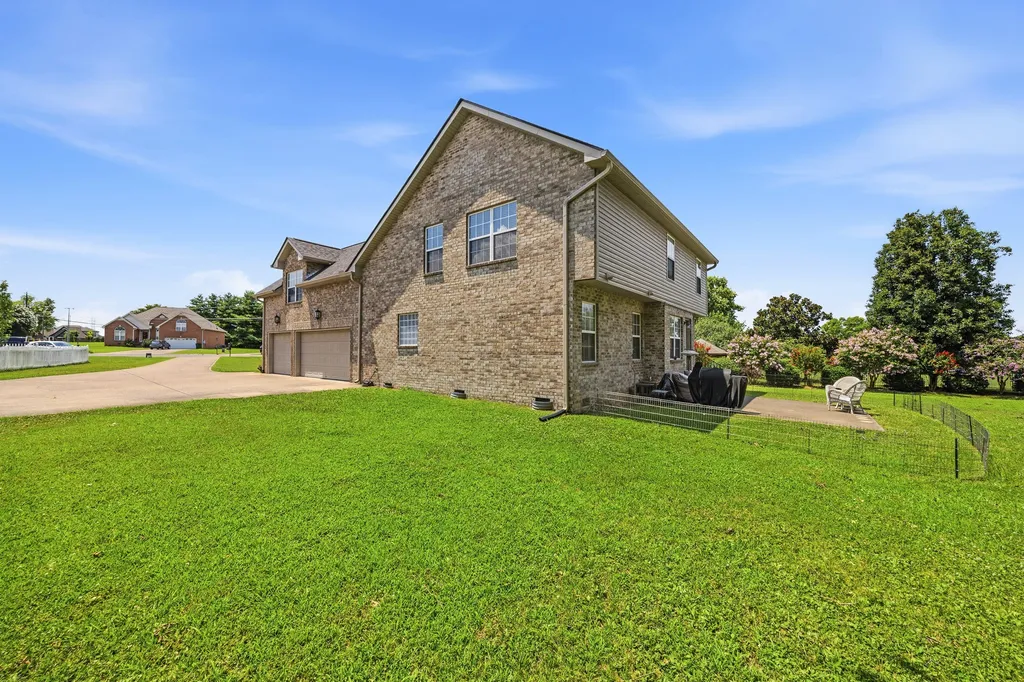 155 Brightstar Court Gallatin TN 37066