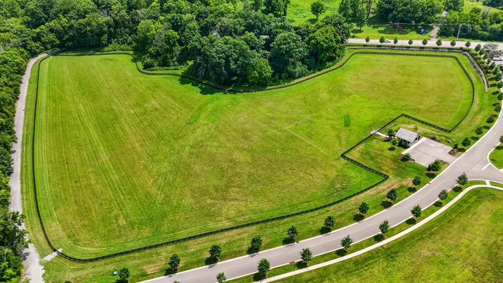 8514 Blanton Court College Grove TN 37046