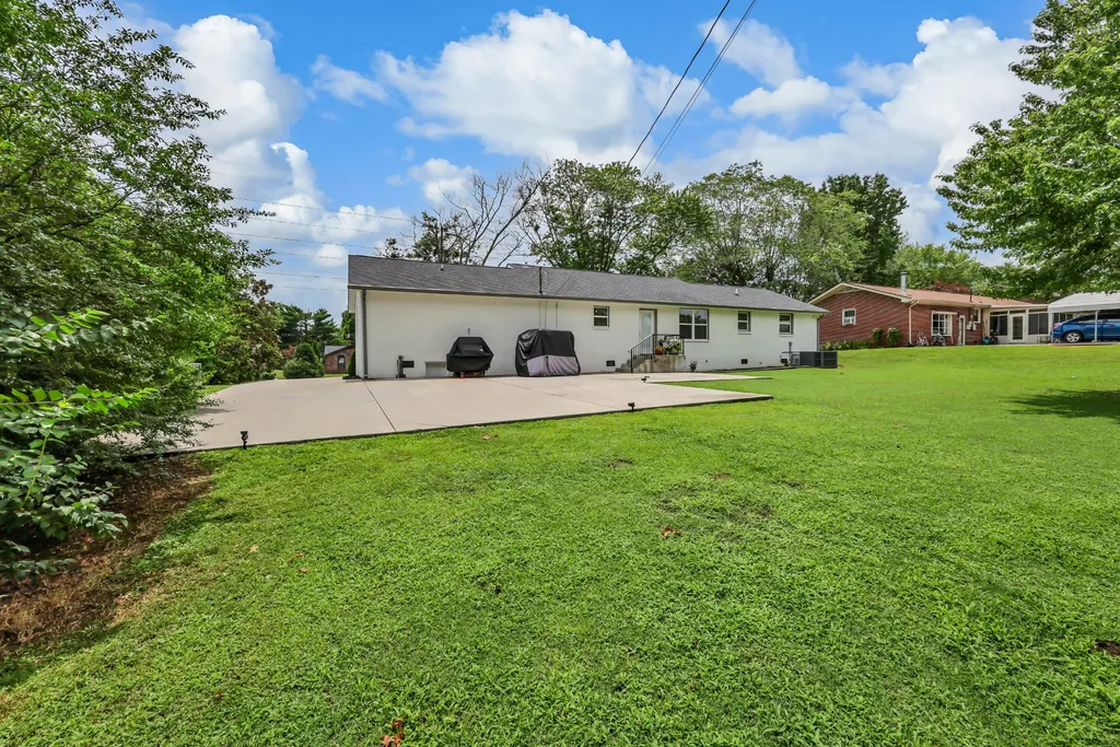 341 Kimbrough Road Clarksville TN 37043