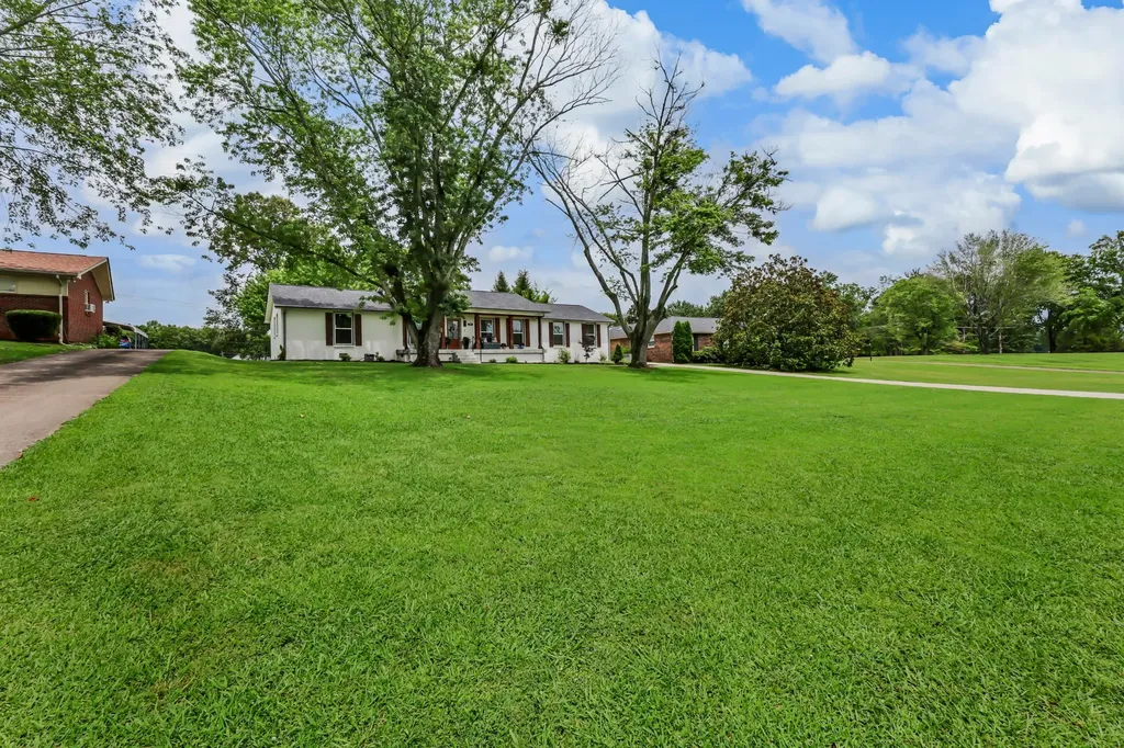 341 Kimbrough Road Clarksville TN 37043