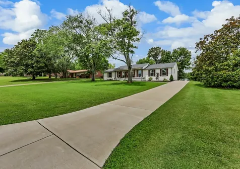 341 Kimbrough Road Clarksville TN 37043
