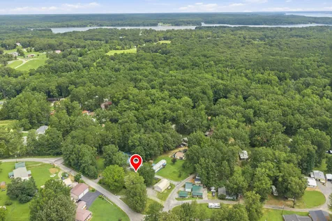 225 Pineview Drive Springville TN 38256