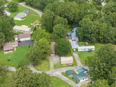 225 Pineview Drive Springville TN 38256