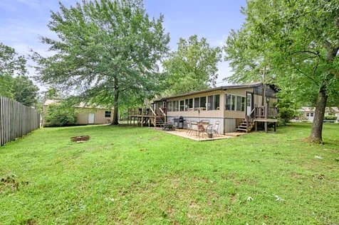 225 Pineview Drive Springville TN 38256