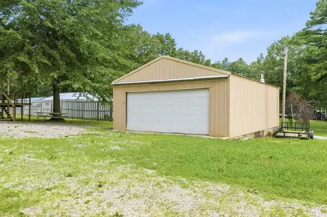 225 Pineview Drive Springville TN 38256