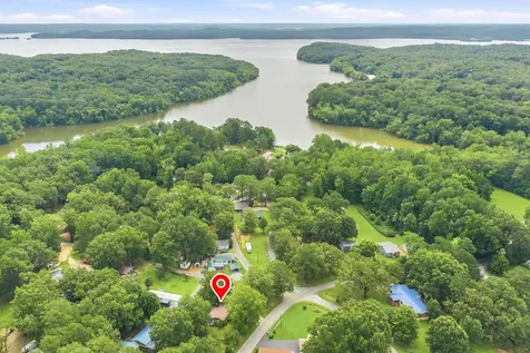 225 Pineview Drive Springville TN 38256