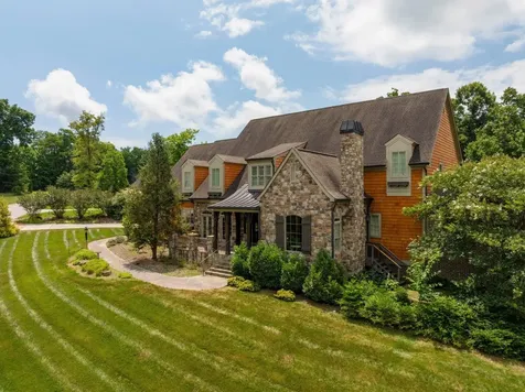 2488 Bugle Call Way Signal Mountain TN 37377