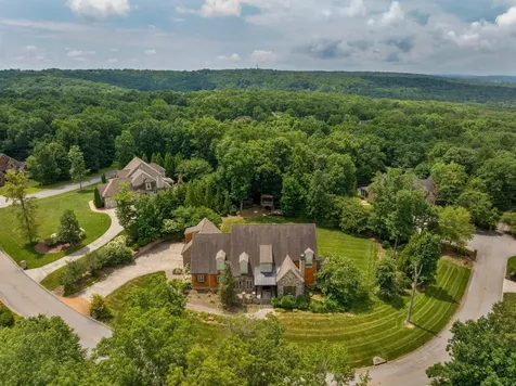 2488 Bugle Call Way Signal Mountain TN 37377