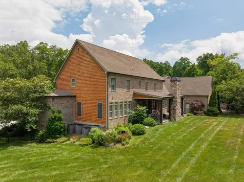 2488 Bugle Call Way Signal Mountain TN 37377
