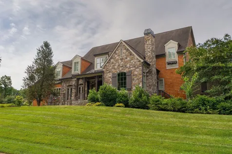 2488 Bugle Call Way Signal Mountain TN 37377