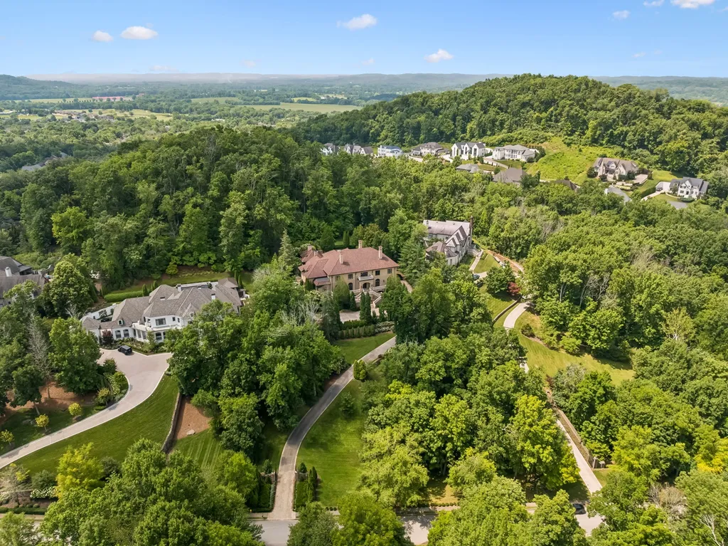 1037 Vaughn Crest Drive Franklin TN 37069