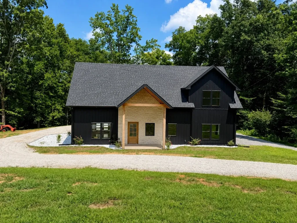 7922 E Plunders Creek Road Dickson TN 37055