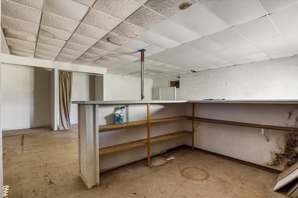 223 Long Street New Johnsonville TN 37134