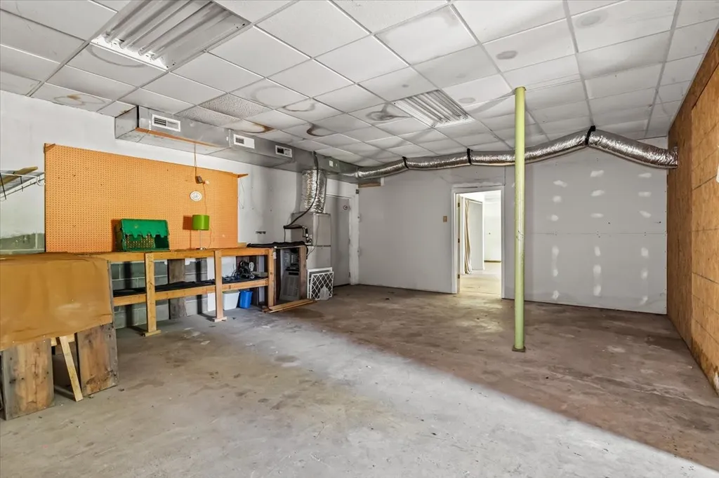 223 Long Street New Johnsonville TN 37134