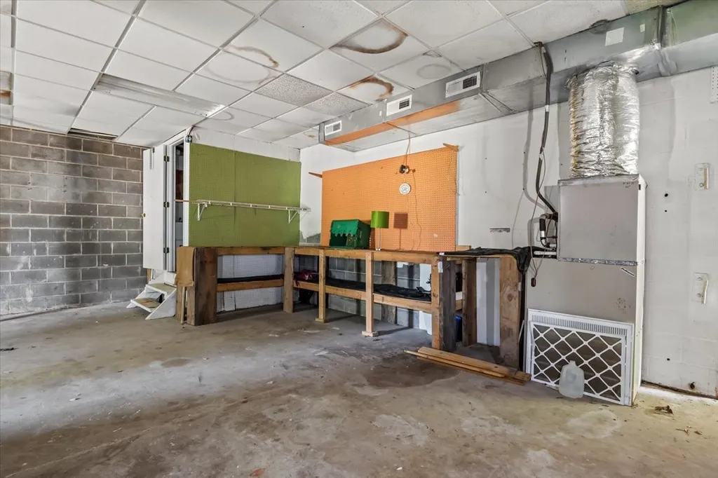 223 Long Street New Johnsonville TN 37134