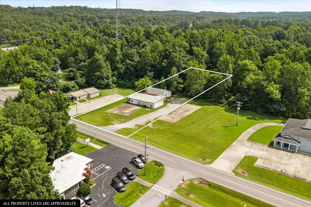 223 Long Street New Johnsonville TN 37134