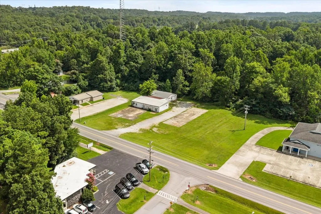 223 Long Street New Johnsonville TN 37134
