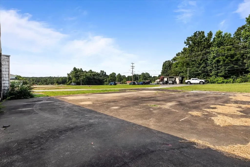 223 Long Street New Johnsonville TN 37134
