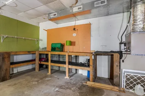 223 Long Street New Johnsonville TN 37134