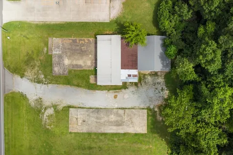 223 Long Street New Johnsonville TN 37134