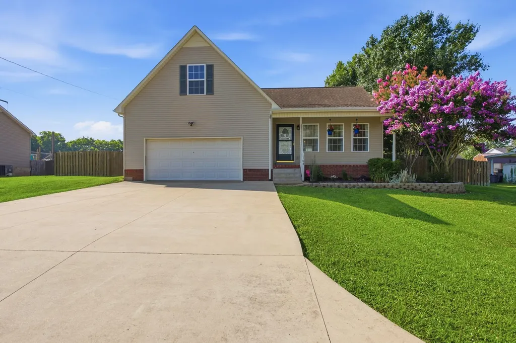 104 Creekview Drive Columbia TN 38401