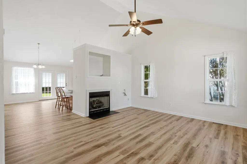 104 Creekview Drive Columbia TN 38401