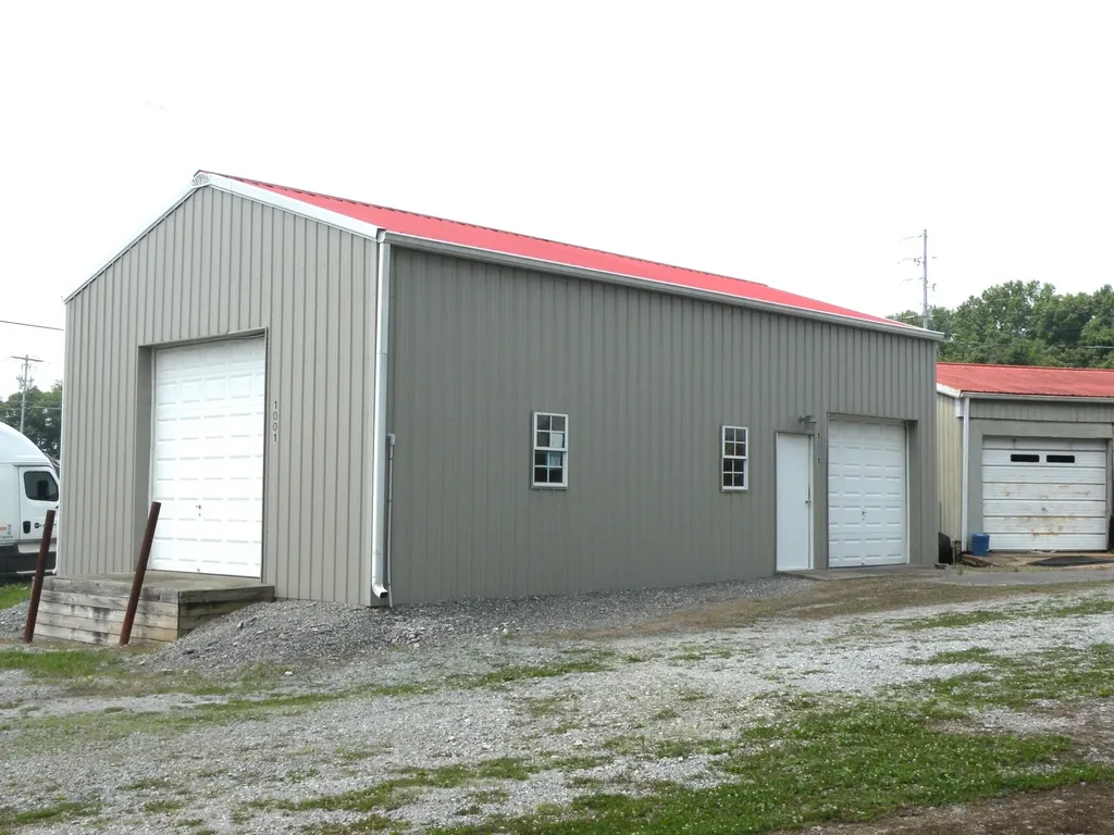 1001 Swamp Road Portland TN 37148