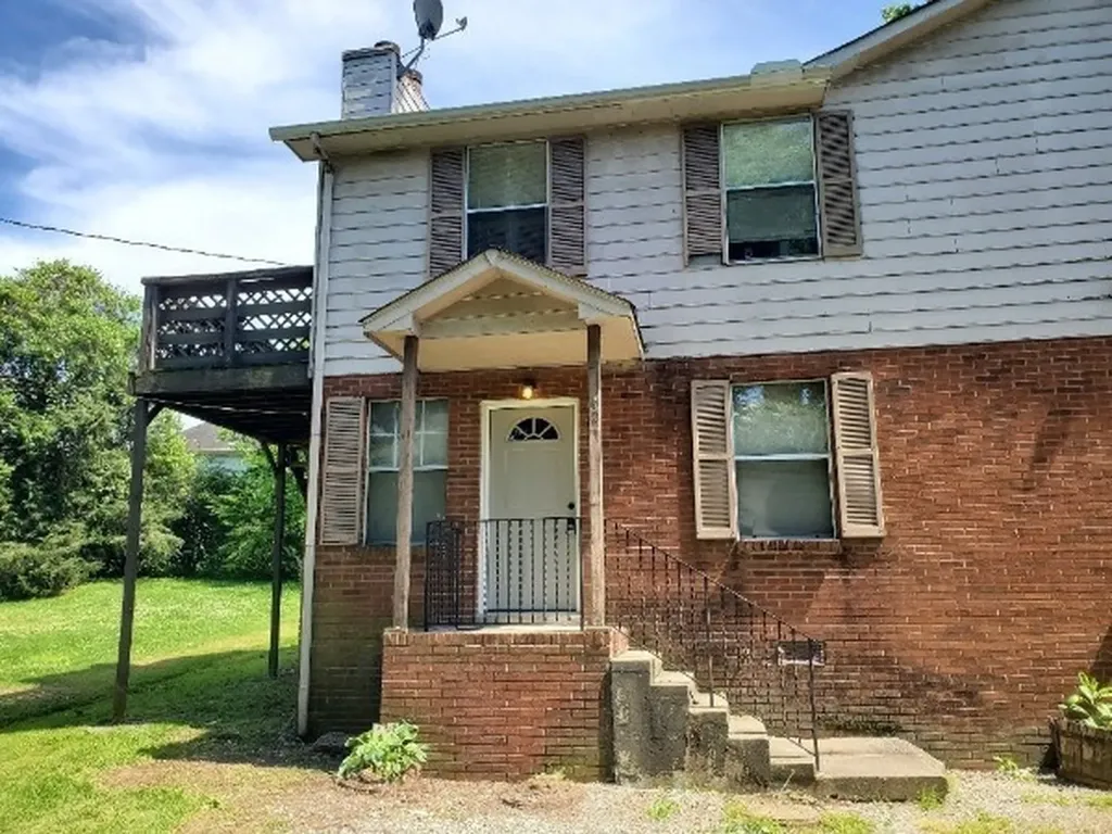 1317 Pierce Road B Madison TN 37115