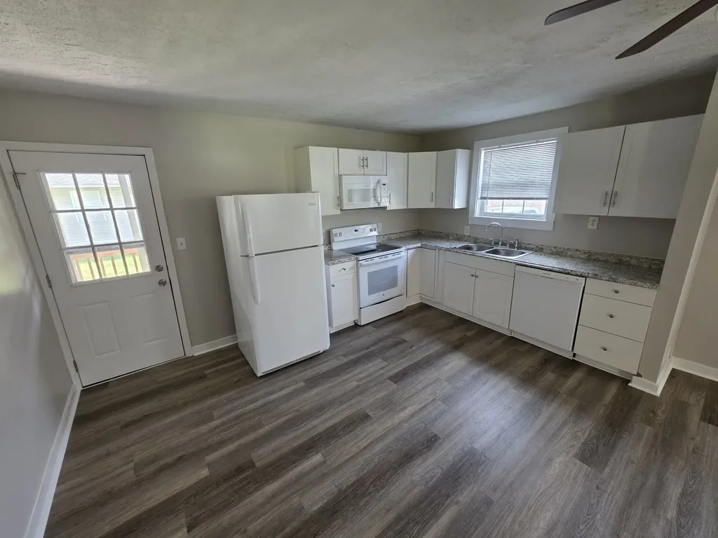 653B Hidden Creek Run Ashland City TN 37015
