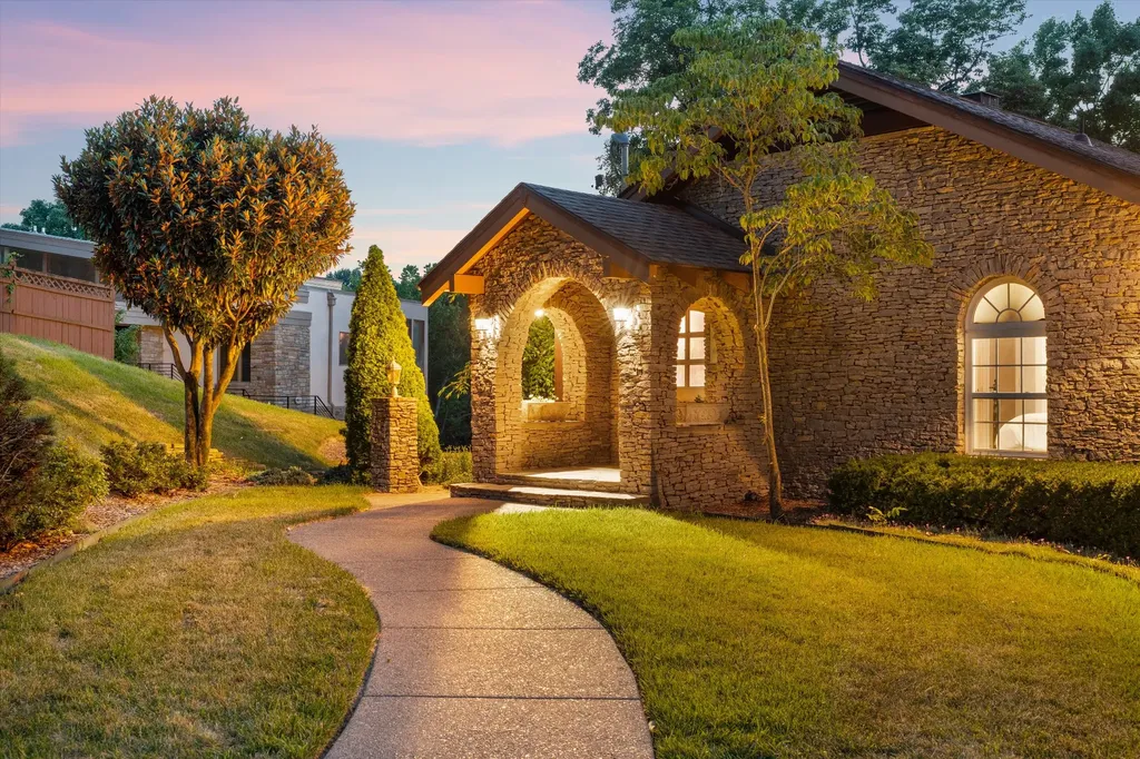 639 Rebel Road Old Hickory TN 37138