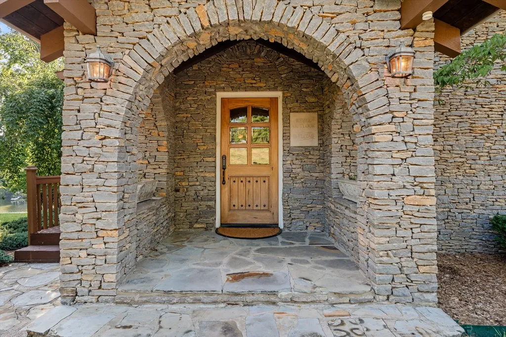 639 Rebel Road Old Hickory TN 37138