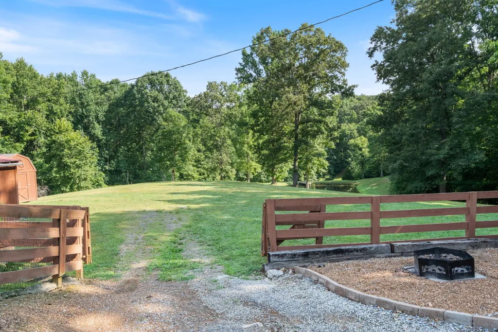 7244 Bahne Road Fairview TN 37062
