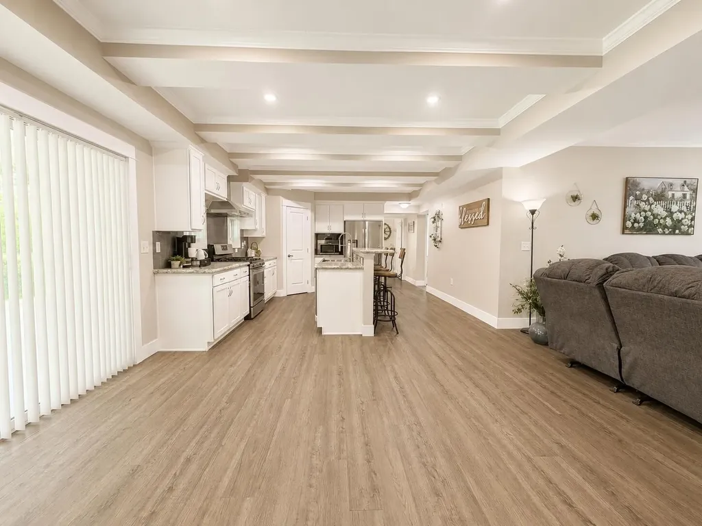 127 Burrville Road Sunbright TN 37872