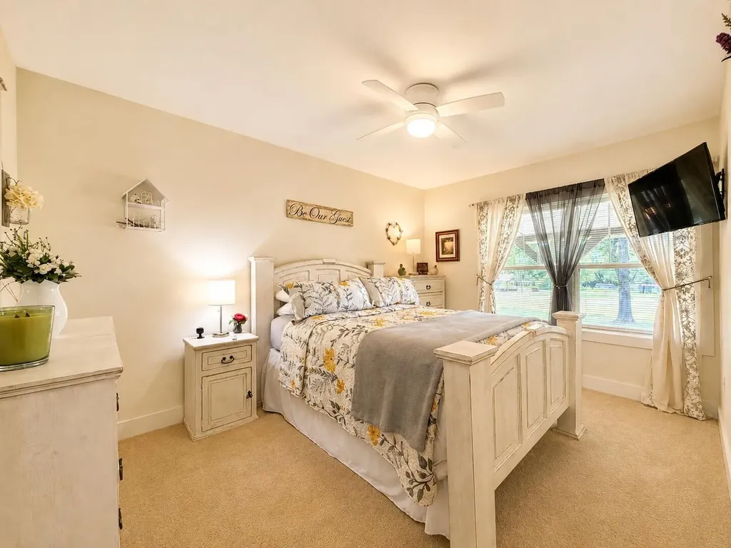 127 Burrville Road Sunbright TN 37872