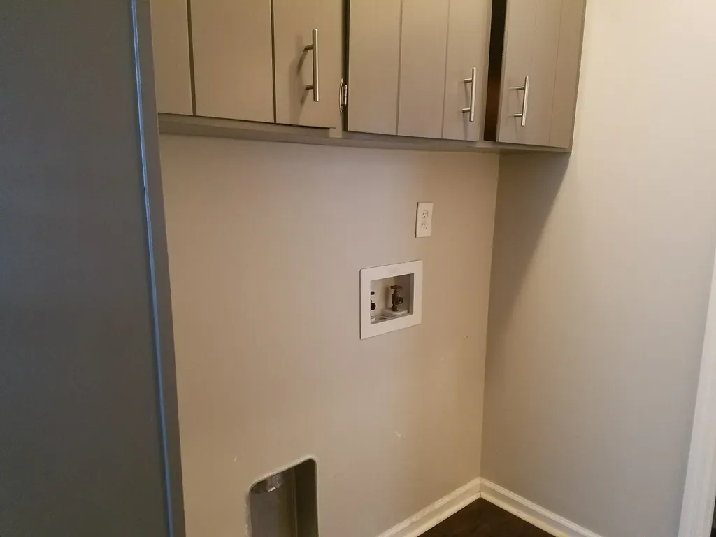 1421 Florence Madison TN 37115