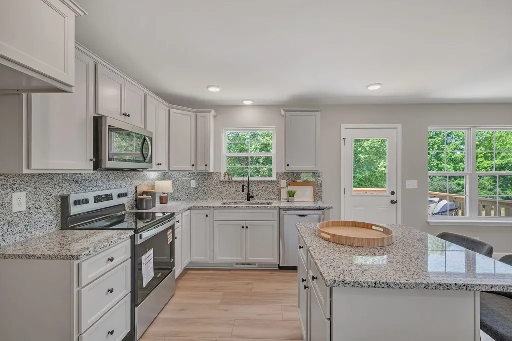 126 Old Garners Creek Road Dickson TN 37055