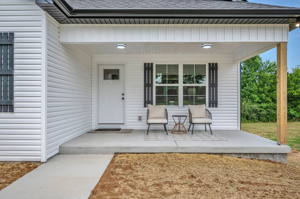 126 Old Garners Creek Road Dickson TN 37055