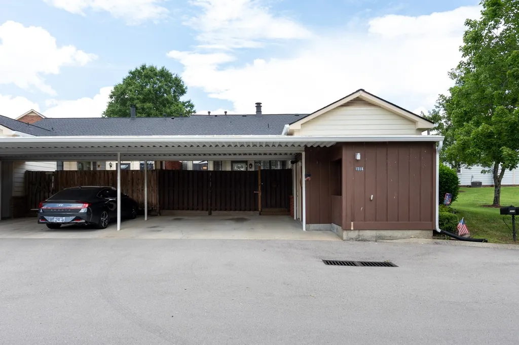 1514 Brentwood Pointe Franklin TN 37067