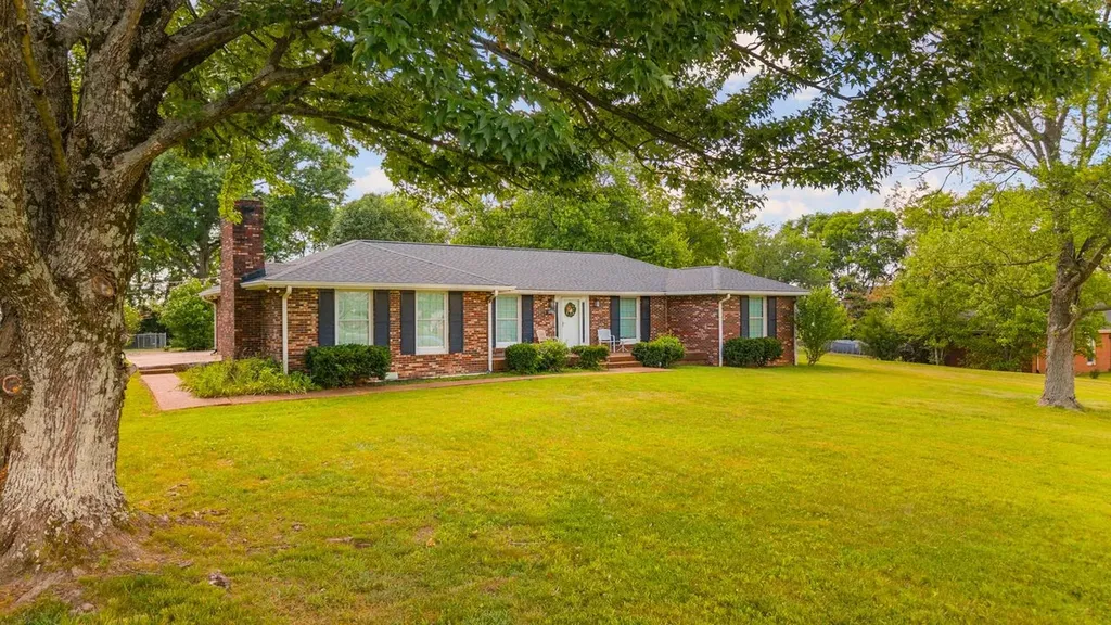 226 Maple Hill Road Lebanon TN 37087