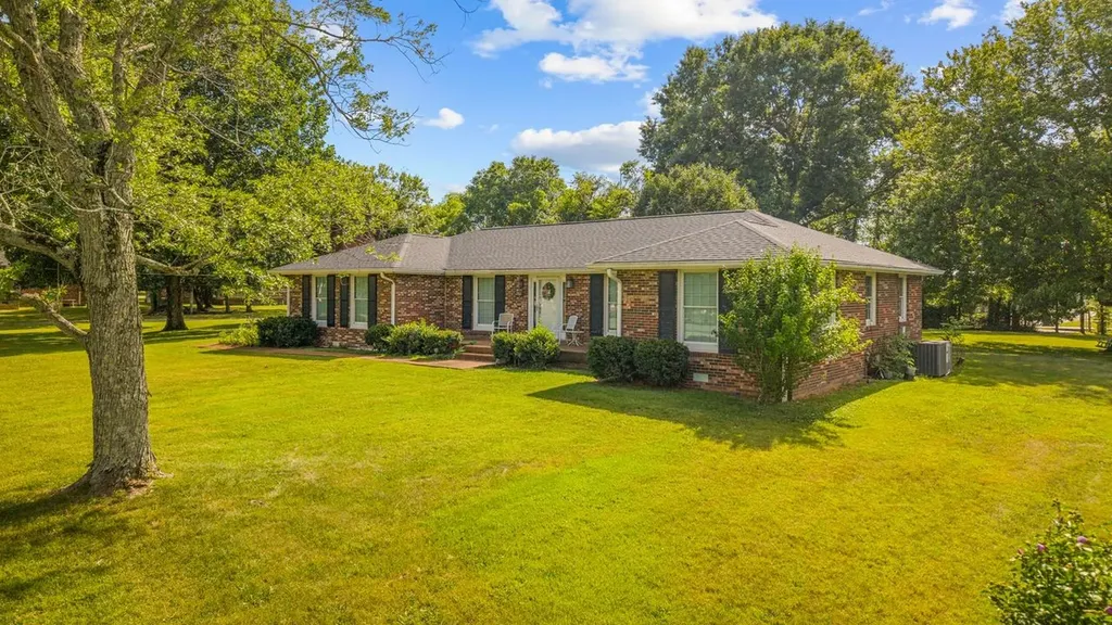 226 Maple Hill Road Lebanon TN 37087