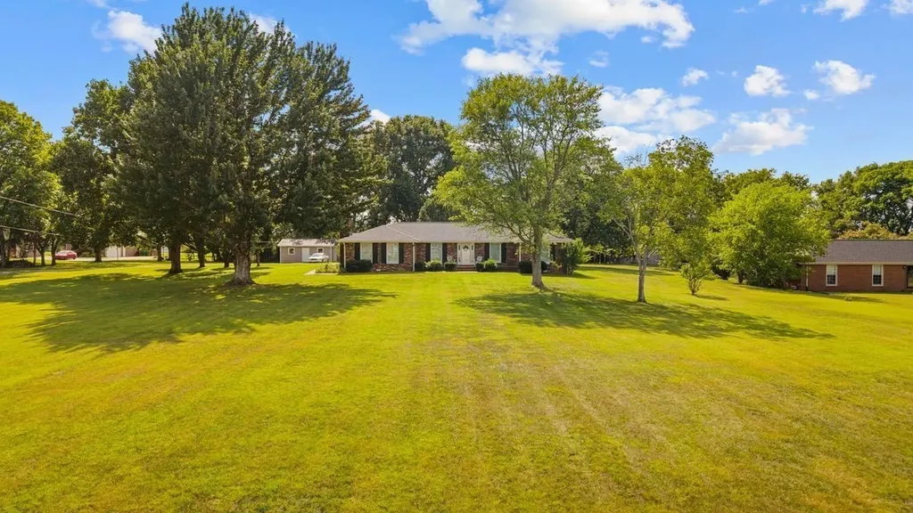 226 Maple Hill Road Lebanon TN 37087